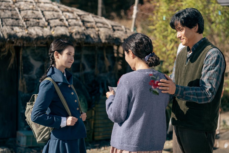 WHEN LIFE GIVES YOU TANGERINES 4